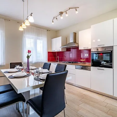 Holiday home Rozarija