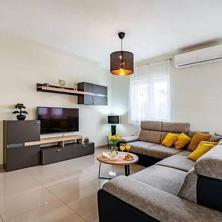 Holiday home Rozarija Trogir