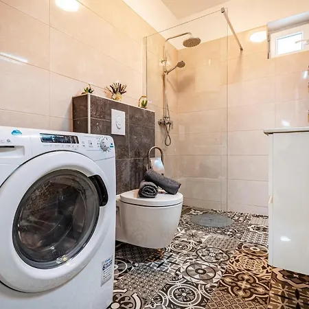 Holiday home Rozarija *